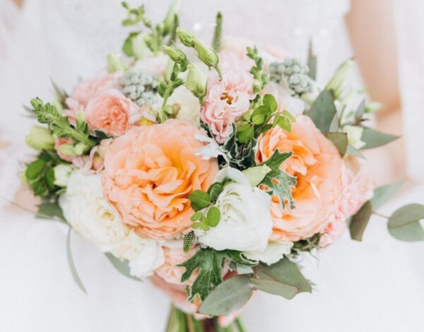 Bruidsboeket Listing Category The Secret Garden trouwboeket bloemist florist trouwen